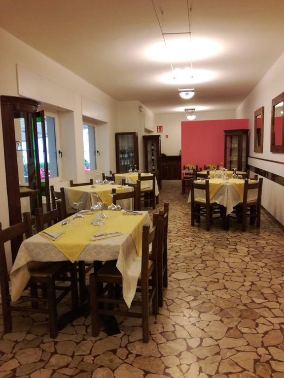 Hotel Pizzeria Mezzolago Pergine Valsugana Exterior foto