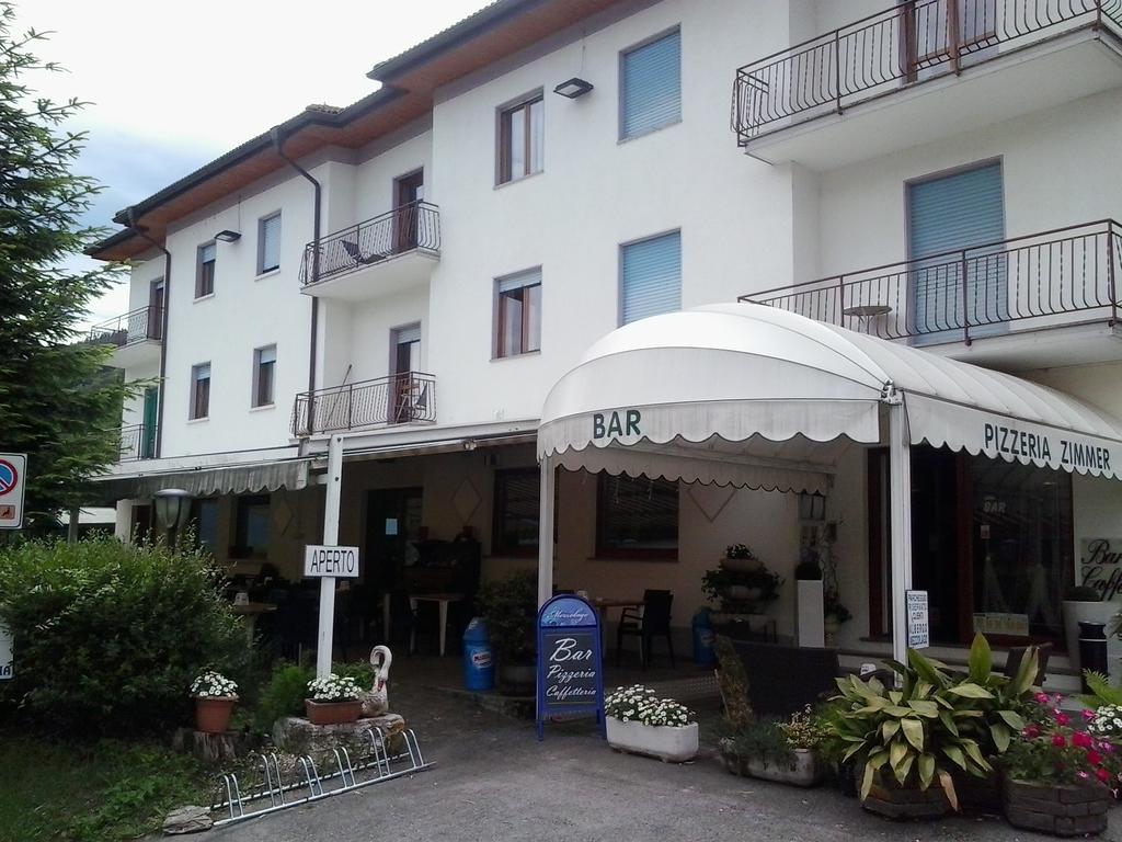 Hotel Pizzeria Mezzolago Pergine Valsugana Exterior foto